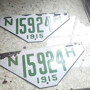 Set of 1915 License Plates Made in PA